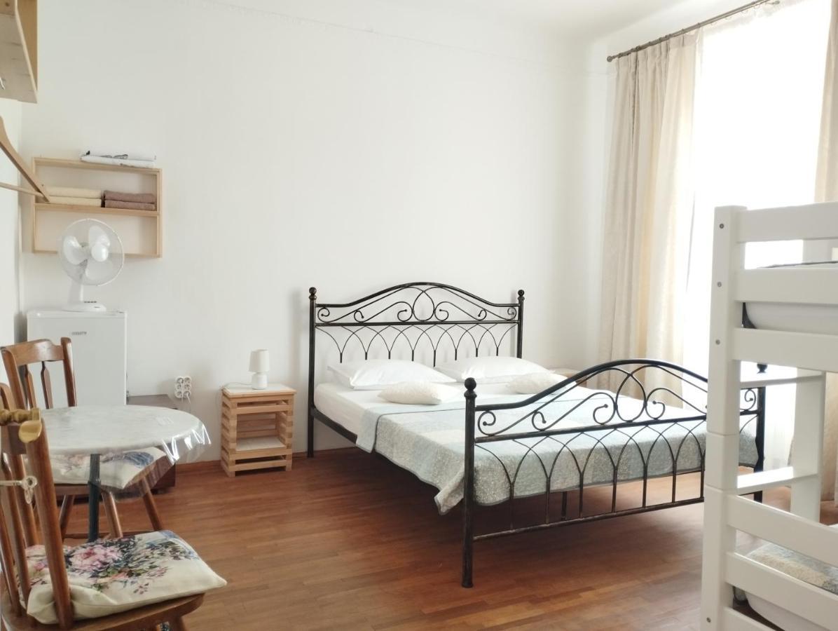 Guest House إيزولا المظهر الخارجي الصورة
