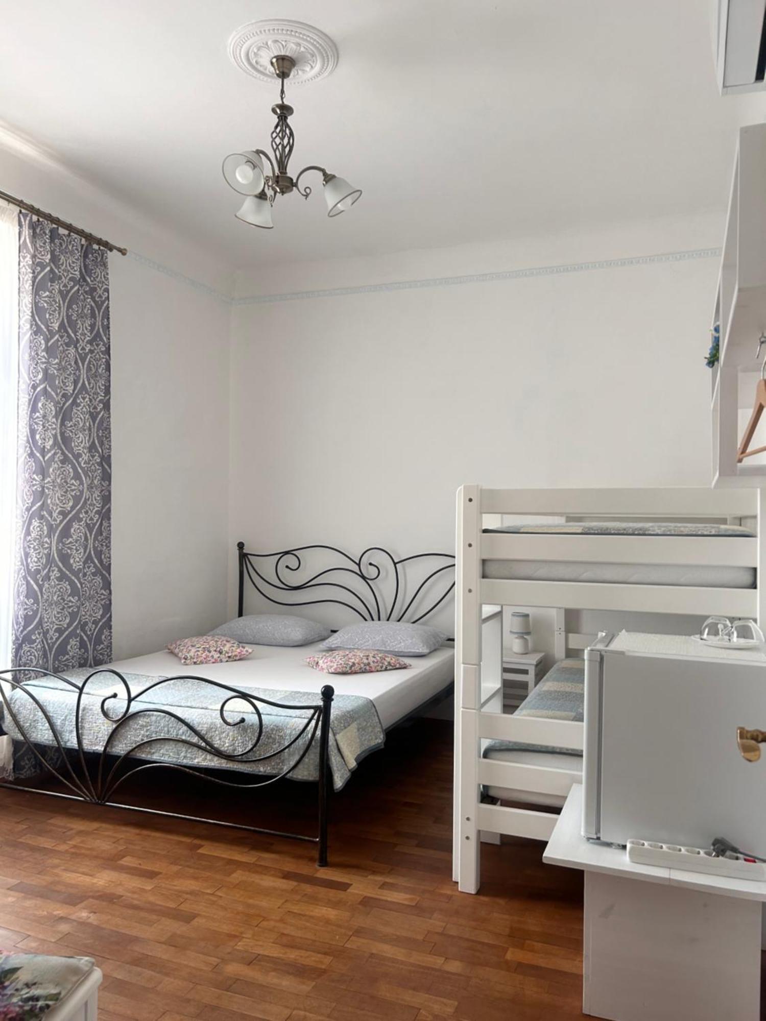 Guest House إيزولا المظهر الخارجي الصورة