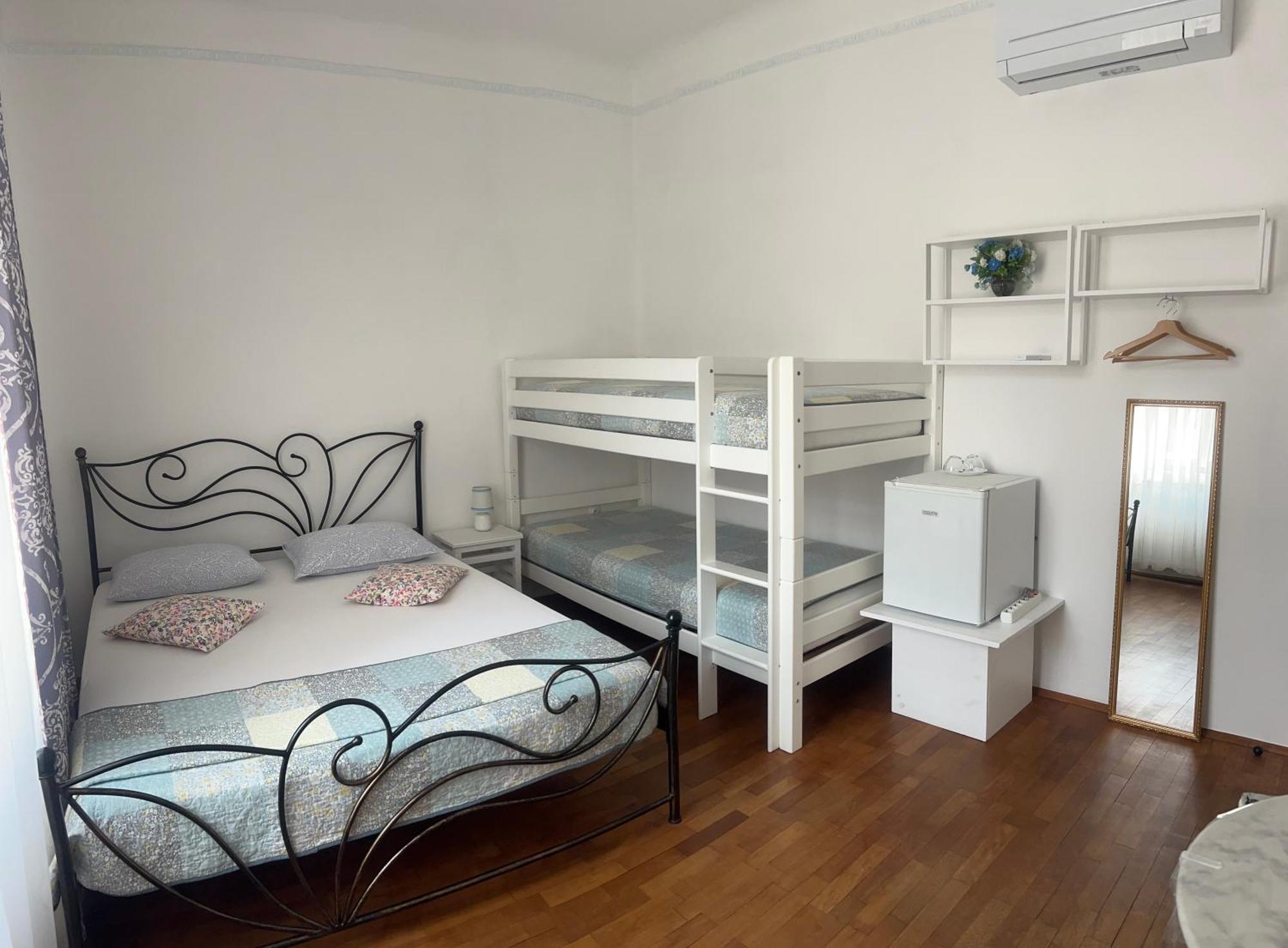 Guest House إيزولا المظهر الخارجي الصورة