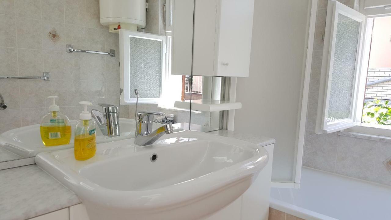 Guest House إيزولا المظهر الخارجي الصورة